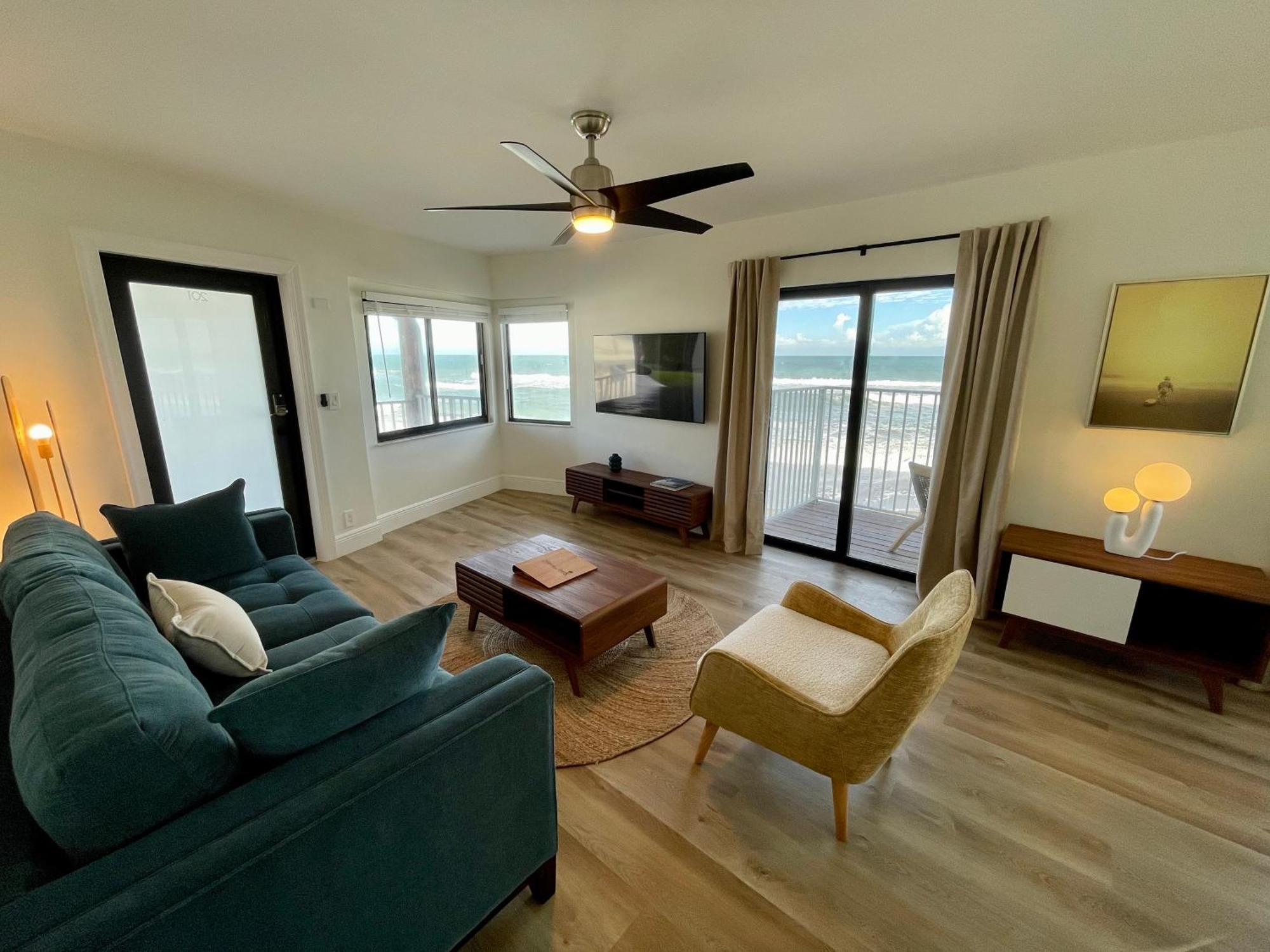Melbourne Beach Resort 4*